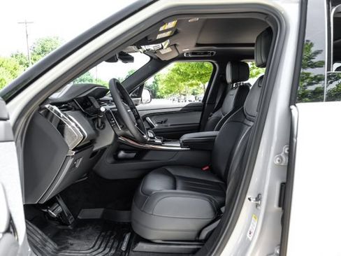 New 2026 Land Rover Range Rover Sport Dynamic SE AWD/4WD image 4