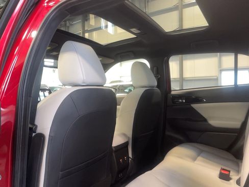 Used 2024 Mitsubishi Eclipse Cross SEL image 8