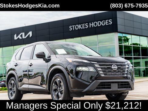 Used 2024 Nissan Rogue SV FWD image 1
