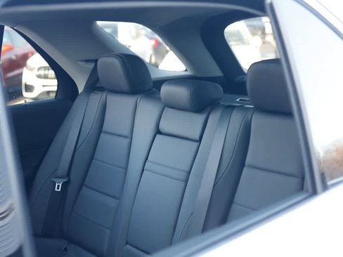 Used 2026 Mercedes-Benz GLE 450 GLE 450 image 10