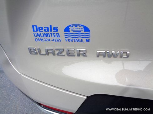 Used 2021 Chevrolet Blazer LT AWD/4WD image 5