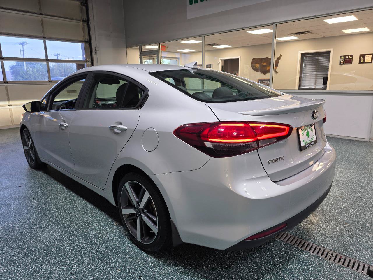 Used 2017 Kia Forte EX w/ EX Premium Plus Package FWD image 9