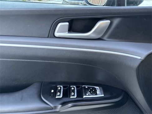 Used 2022 Kia K5 LXS image 20