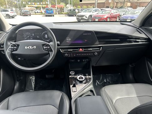 Used 2024 Kia Niro Wind FWD image 18