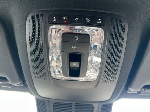 Certified 2025 Mercedes-Benz GLE 450e 4MATIC image 30