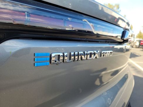 New 2026 Chevrolet Equinox EV LT image 31