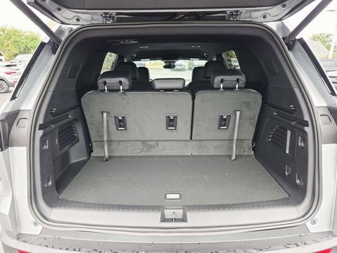 New 2026 Chevrolet Traverse LT w/ Midnight/Sport Edition image 11