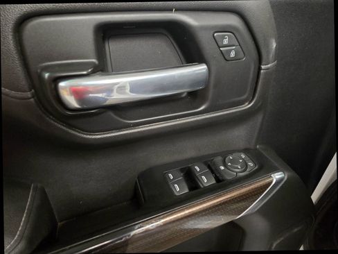 Used 2019 Chevrolet Silverado 1500 RST w/ All-Star Edition AWD/4WD image 10