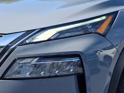 Certified 2023 Nissan Rogue SL w/ SL Premium Package AWD/4WD image 10