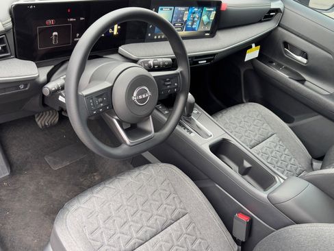 New 2026 Nissan Kicks SV image 18