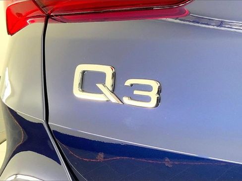 Certified 2025 Audi Q3 2.0T Premium Plus image 8