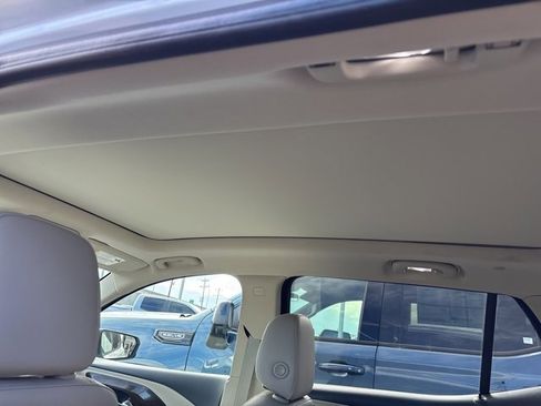 Used 2022 GMC Terrain Denali w/ Denali Premium Package image 9