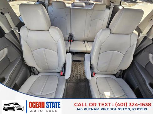 Used 2016 Chevrolet Traverse LT image 15