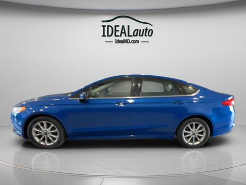 Used 2017 Ford Fusion SE FWD image 7