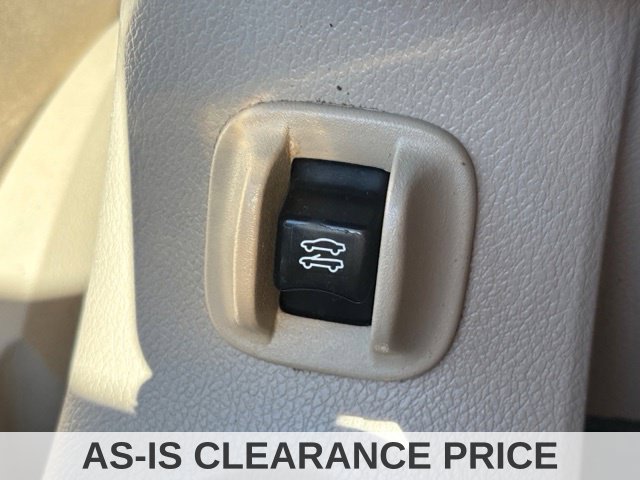 Used 2011 Chrysler 200 Touring w/ Cold Weather Group FWD image 29