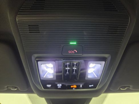 Used 2024 Volkswagen Atlas Cross Sport SEL Premium R-Line AWD/4WD image 13