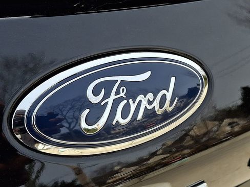 Used 2020 Ford Escape SE Sport image 29