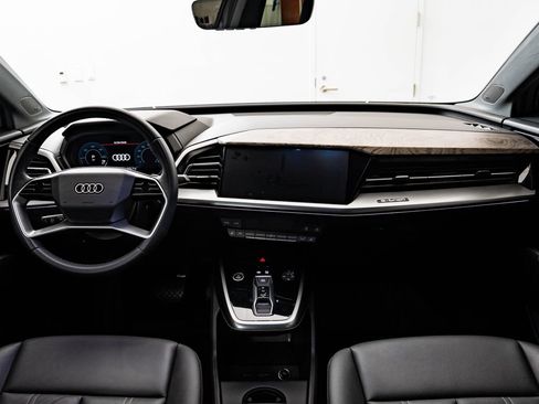 Used 2023 Audi Q4 e-tron Premium Plus w/ Premium Plus RWD image 33