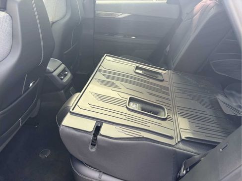 Used 2025 Cadillac Optiq Luxury 1 w/ LPO, Floor Liner Package AWD/4WD image 25