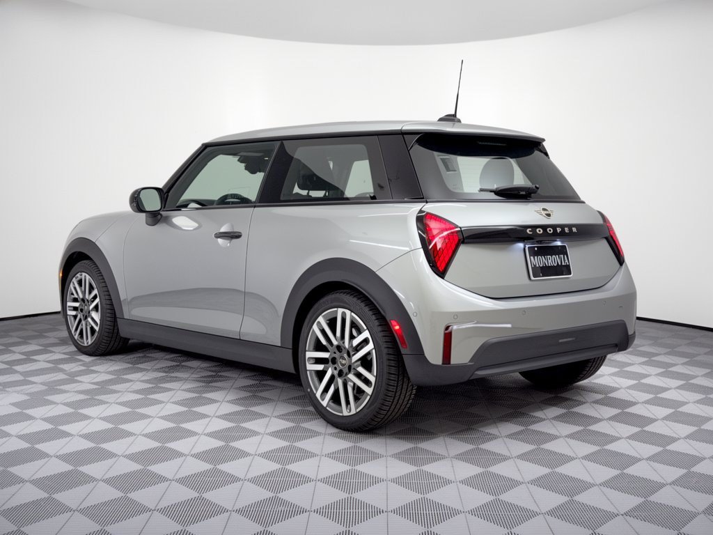 Used 2026 MINI Cooper 2-Door Hardtop FWD image 3