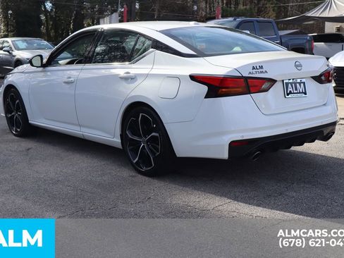 Used 2025 Nissan Altima 2.5 SR FWD image 9