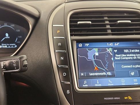 Used 2019 Lincoln Nautilus Reserve image 34