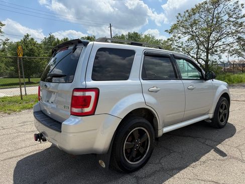Used 2012 Ford Escape XLT AWD/4WD image 3