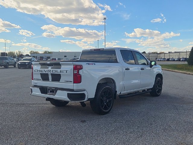 Used 2022 Chevrolet Silverado 1500 Custom w/ Rally Edition AWD/4WD image 6