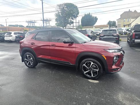Used 2022 Chevrolet TrailBlazer RS w/ Sun and Liftgate Package AWD/4WD image 6