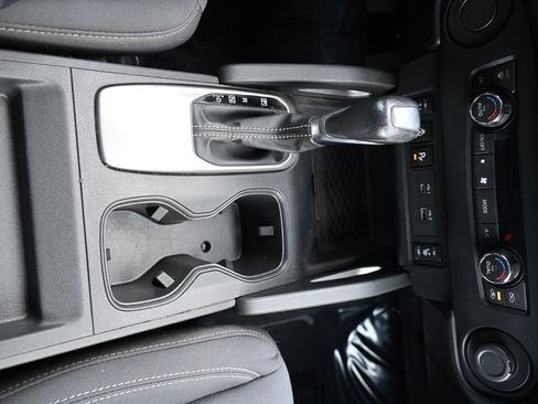 Used 2023 Nissan Frontier SV w/ Technology Package image 14