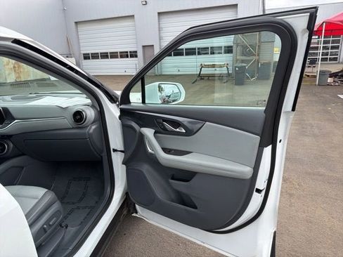 Used 2020 Chevrolet Blazer LT AWD/4WD image 17