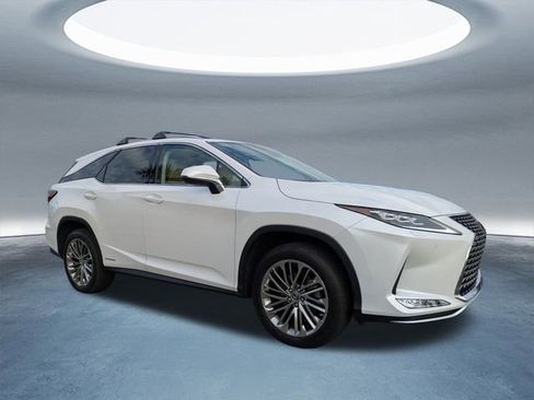 Used 2022 Lexus RX 450hL Luxury image 2