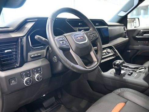 Used 2024 GMC Sierra 1500 AT4 w/ Technology Package AWD/4WD image 26