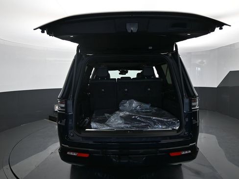 Used 2024 Jeep Grand Wagoneer L Series II w/ Quick Order Packagew 28T image 42