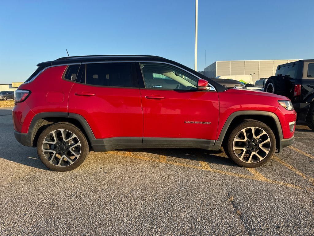 Used 2018 Jeep Compass Limited w/ Navigation Group FWD image 4