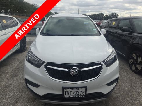 Used 2018 Buick Encore Preferred image 3