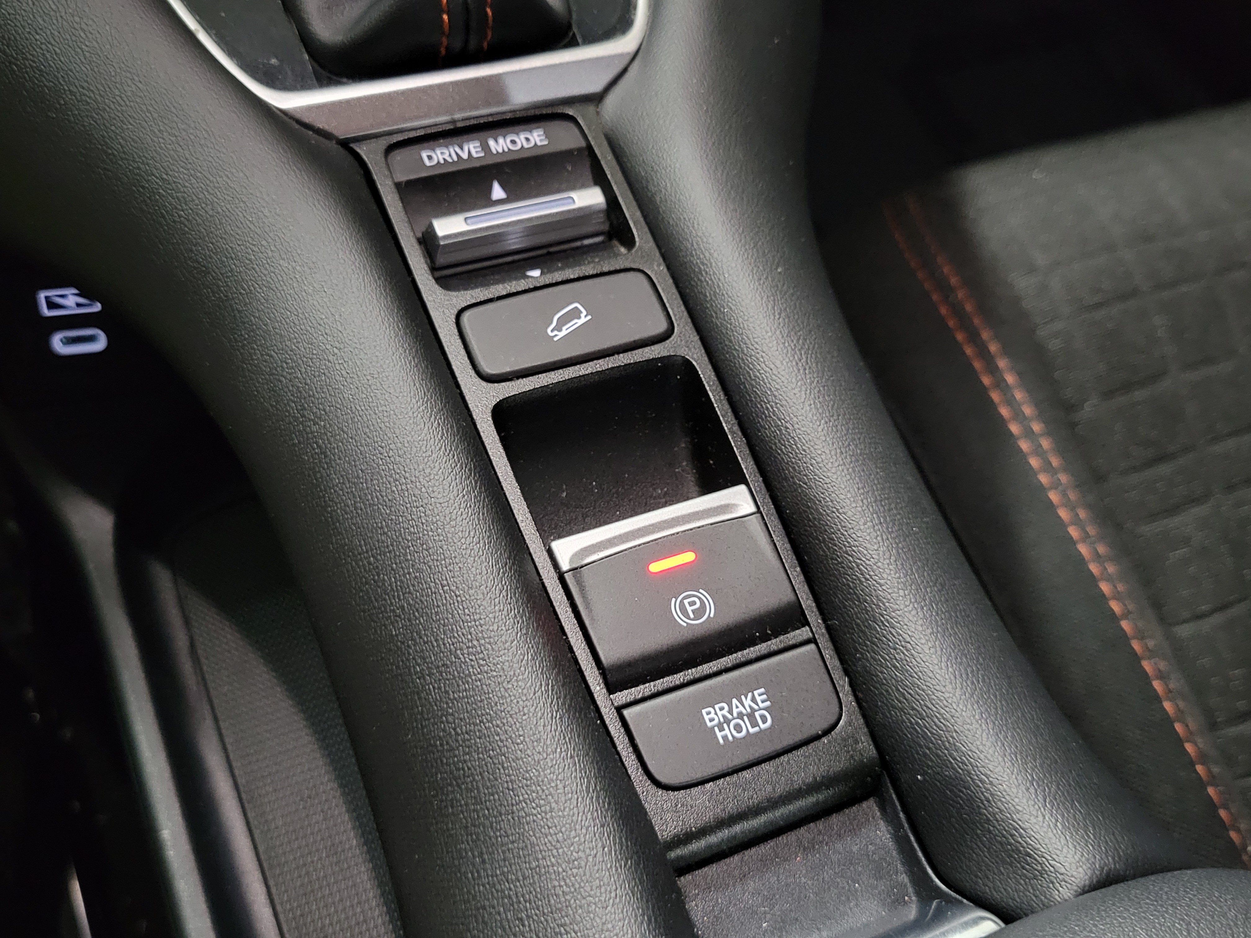 Certified 2025 Honda HR-V Sport image 30