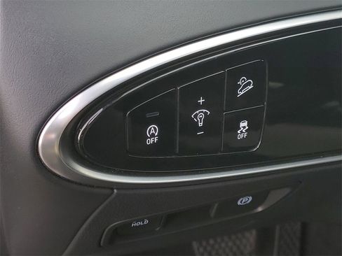 Used 2022 Genesis GV70 2.5T w/ Select Package image 13