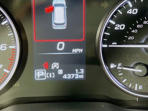 Certified 2025 Subaru Forester Limited AWD/4WD image 11