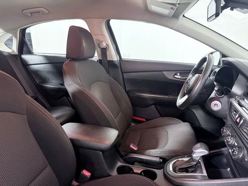 Used 2020 Kia Forte LXS FWD image 26