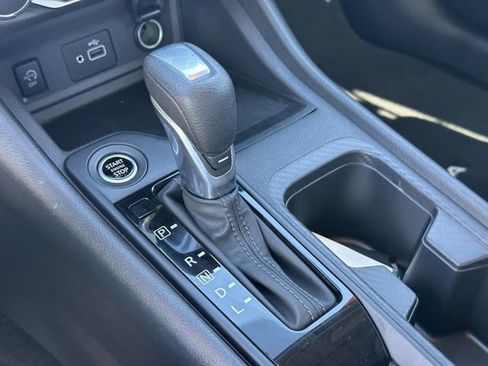 Certified 2025 Nissan Sentra S FWD image 31