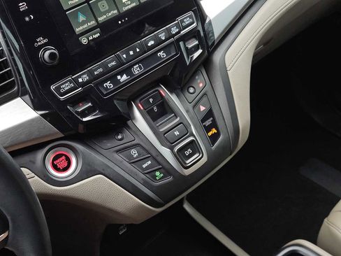 Used 2023 Honda Odyssey EX-L image 19
