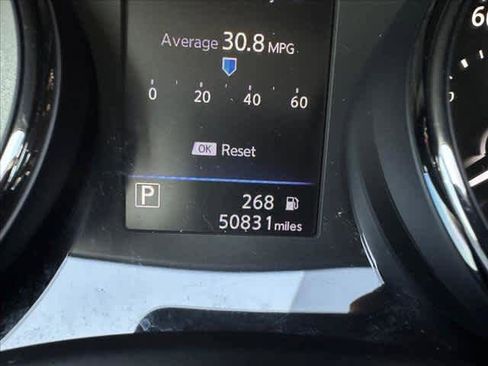 Used 2020 Nissan Rogue Sport SV image 18