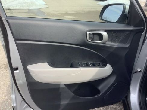 Certified 2026 Hyundai Venue SEL image 14