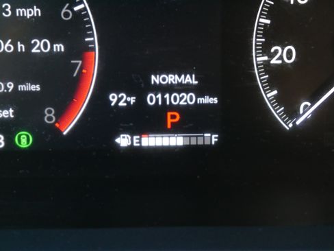 Used 2025 Honda HR-V Sport image 30