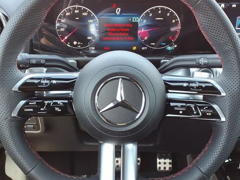 New 2026 Mercedes-Benz GLB 250 image 8