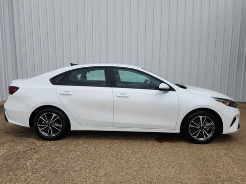 Used 2023 Kia Forte LXS FWD image 23