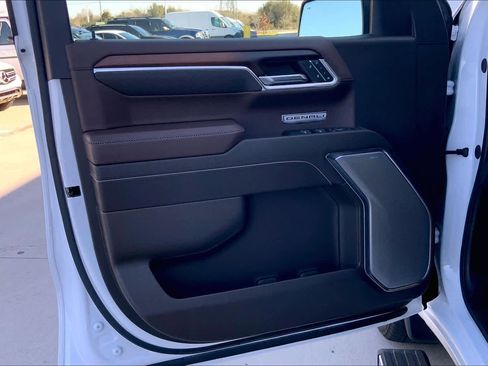 Used 2024 GMC Sierra 1500 Denali w/ Denali Reserve Package image 19