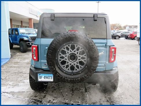 Used 2022 Ford Bronco Outer Banks image 6