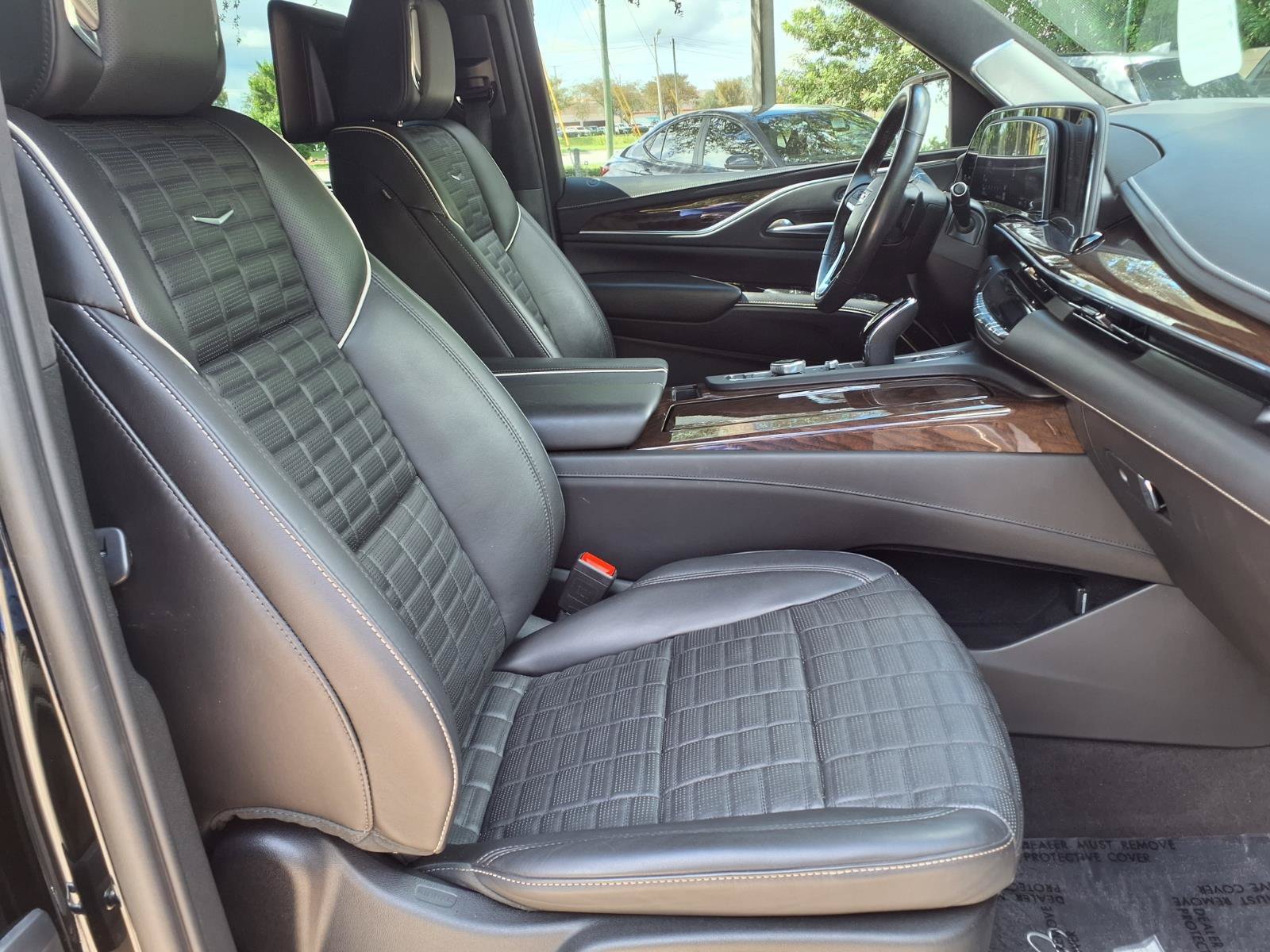 Certified 2023 Cadillac Escalade Sport Platinum w/ LPO, ONYX Package AWD/4WD image 11